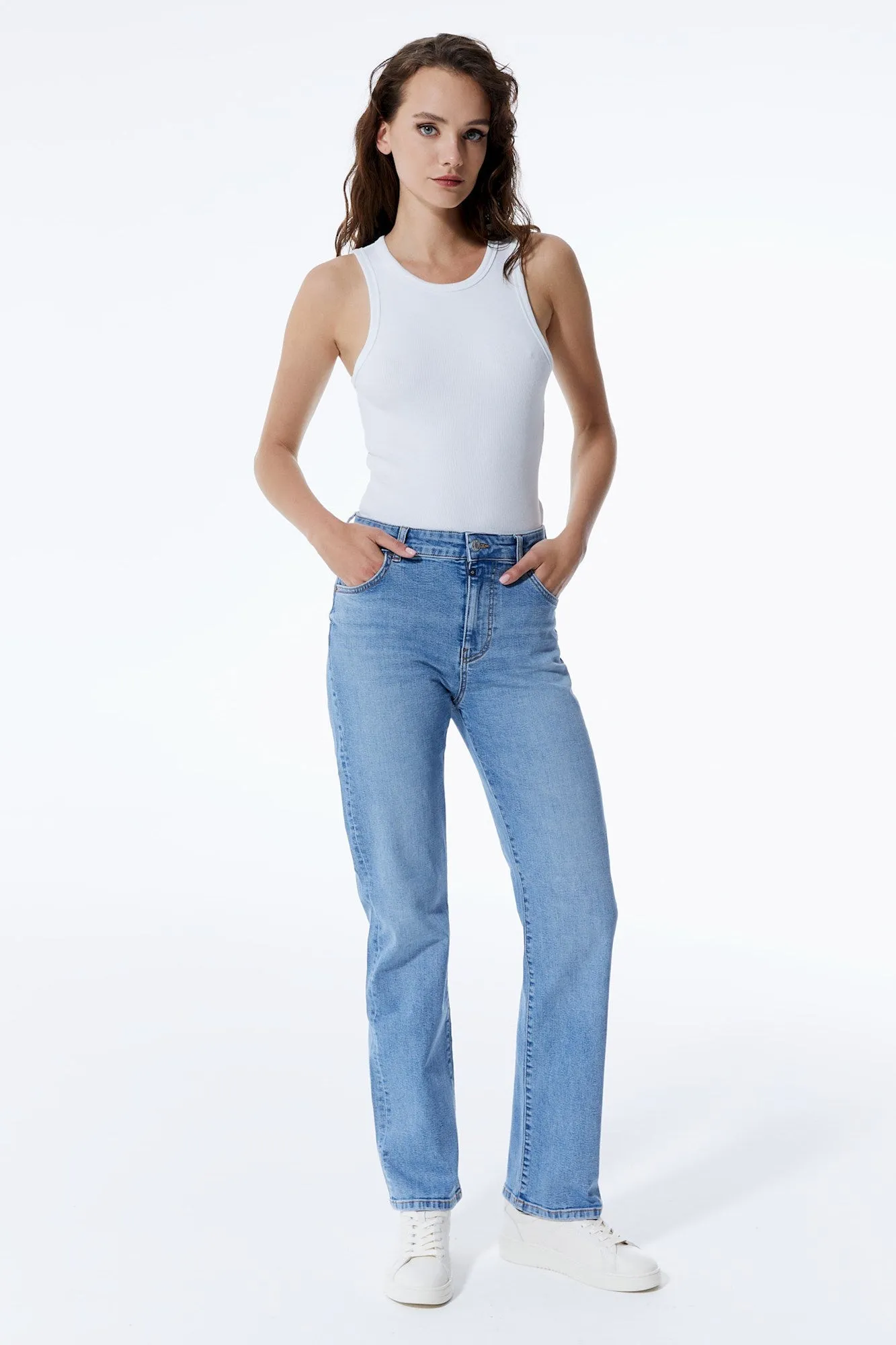 Kylie Mid Waist 5 Pocket Jeans Light Blue
